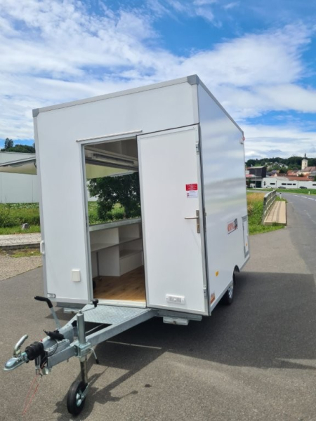 Verkaufsanhänger & Food Trailer „Basic 302023A“ kaufen – Ihr kompakter Partner für den Erfolg